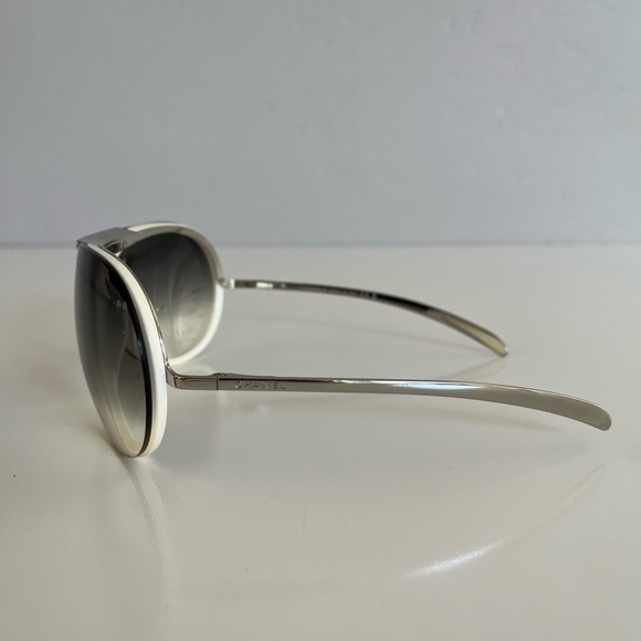 Auth VTG CHANEL Aviator Sunglasses 6006 - Picture 3 of 11